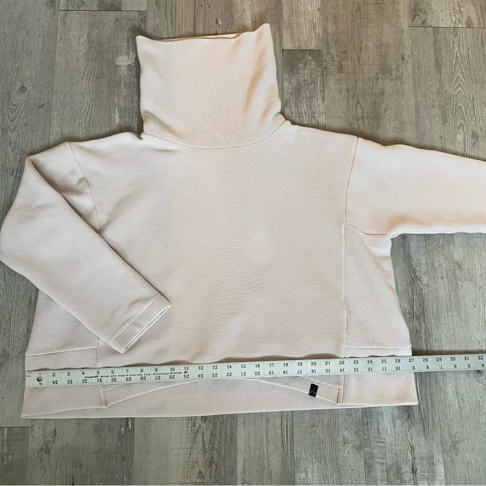 Varley Ribbed Cropped Turtleneck Sweatshirt in Dusty Rose Sz. S - Picture 3 of 7